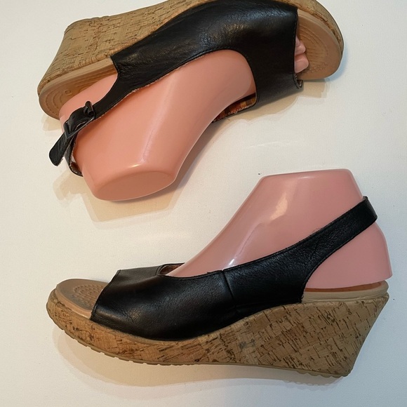 CROCS Black Wedge Sandals Size 9W SB-Y - Picture 6 of 8